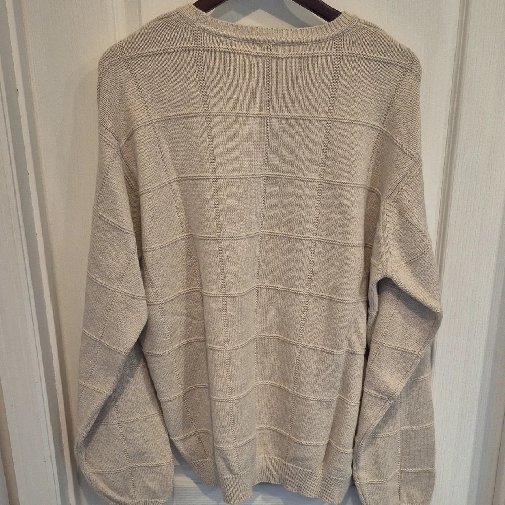 Izod Men's Beige Crewneck Cable Knit Cotton Sweater